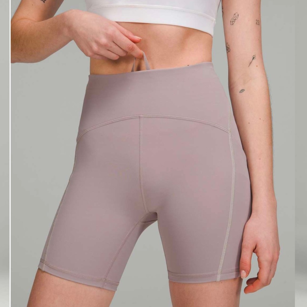 NWT Lululemon Power Thru High-Rise Short 6" *Colour Seam Size 8